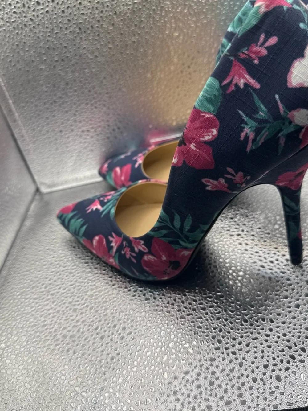 Dolce by Mojo Moxy Navy Floral Pointed-Toe Heels